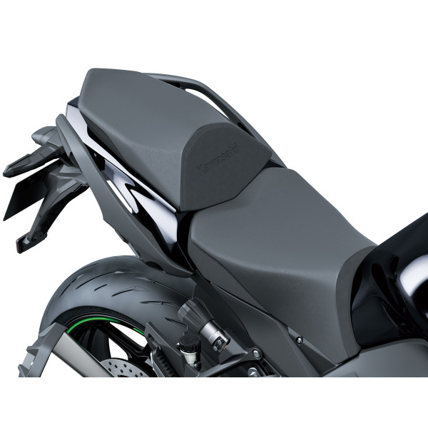 Kawasaki Special Comfort Seat Leather + Special Stitching